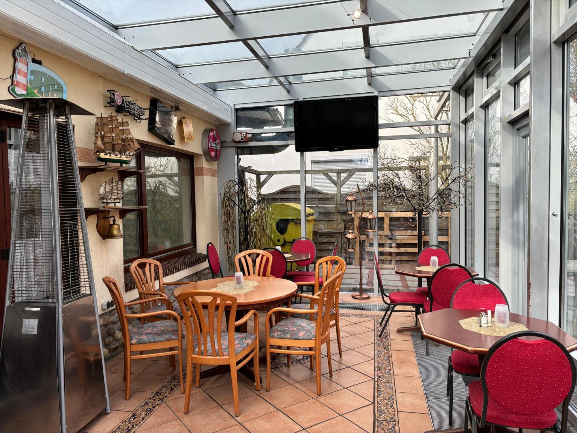 Hotel-Restaurant Cafe Caro Carolinensiel Eksteriør billede